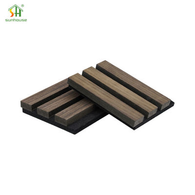 Καλή τιμή. Ενδοσωματικές ακουστικές οροφικές πλάκες από ύφασμα Ηχομόνωση βελανιδιάς Ακουπανέλια ξύλινα ακουστικά πάνελ σε απευθείας σύνδεση