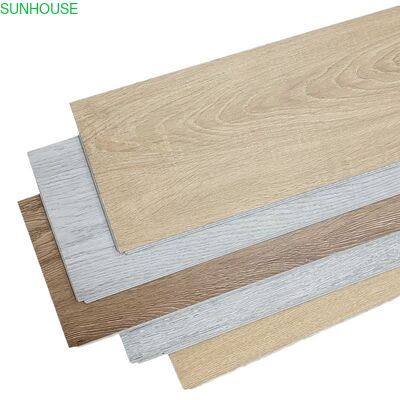 Καλή τιμή. 4.5Mm SPC Vinyl Plank Flooring LVT Κλικ Σύστημα Αδιάβροχο Ανθεκτικό στις γρατζουνιές Εύκολη εγκατάσταση PVC υλικό παρκέ για ξενοδοχεία σε απευθείας σύνδεση